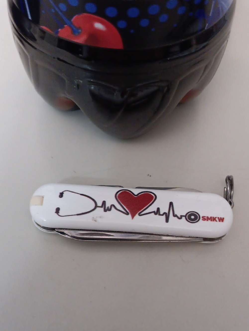 Smkwi White Heartbeat Multi-Tool